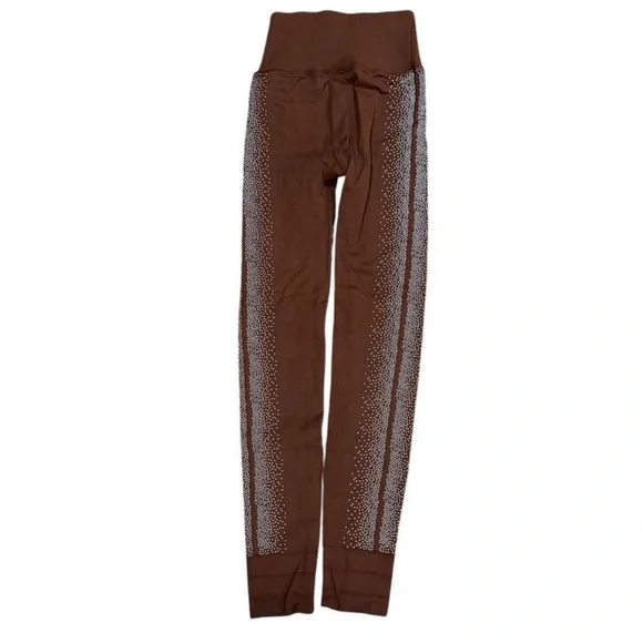 Fabletics High-Waisted Sculptknit® Reflective Legging - Picture 9 of 9